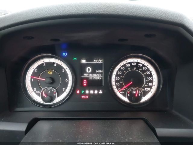 3C6RR7KT4HG594510 RAM 1500 Express  4x4 5'7 Box