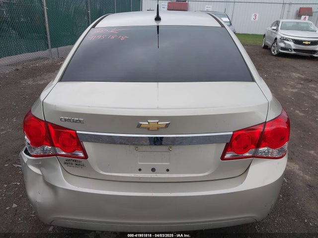 1G1PA5SG1E7391492 Chevrolet Cruze Ls Auto