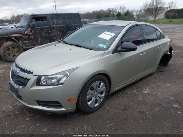 1G1PA5SG1E7391492 Chevrolet Cruze Ls Auto