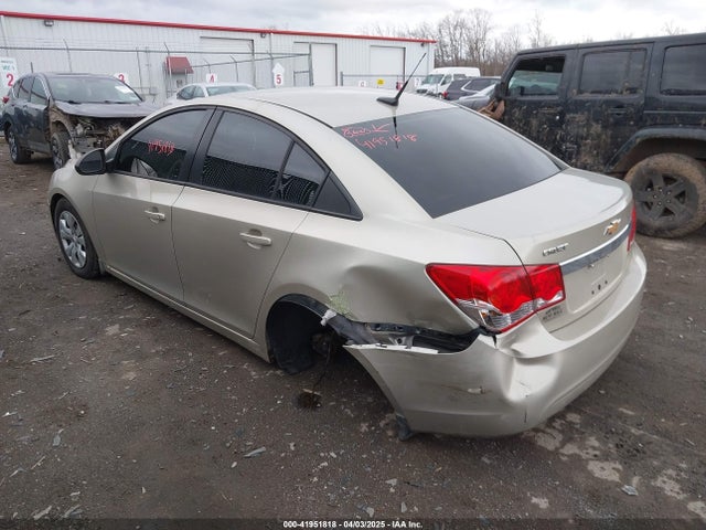 1G1PA5SG1E7391492 Chevrolet Cruze Ls Auto