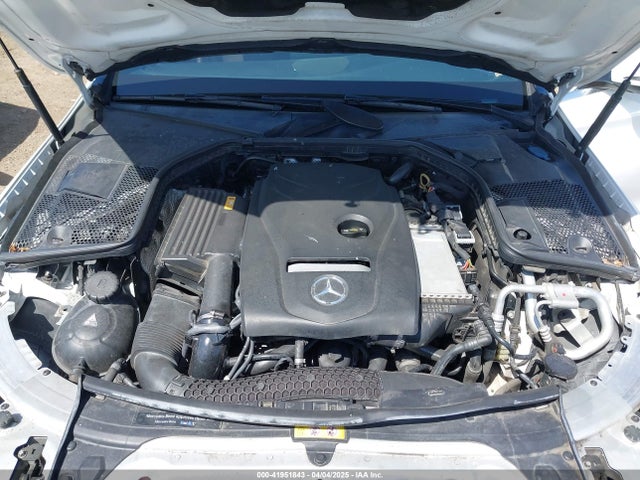 55SWF4JB5HU230712 Mercedes-Benz C 300 Luxury/sport