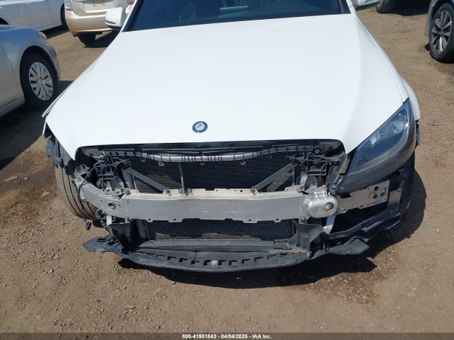 55SWF4JB5HU230712 Mercedes-Benz C 300 Luxury/sport