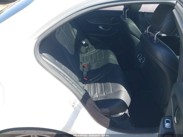55SWF4JB5HU230712 Mercedes-Benz C 300 Luxury/sport