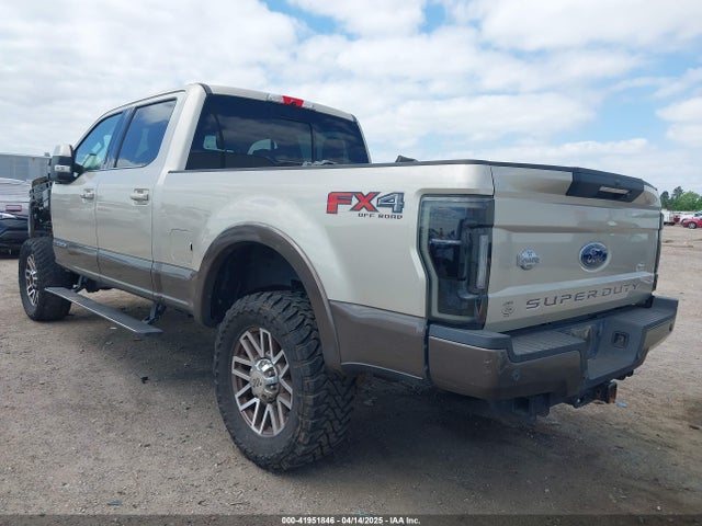 Ford F-250 King Ranch 2017 1FT7W2BT3HEB57651 Image 3