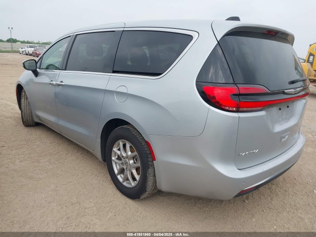 Chrysler Pacifica Touring L 2023 2C4RC1BG0PR581837 Image 3