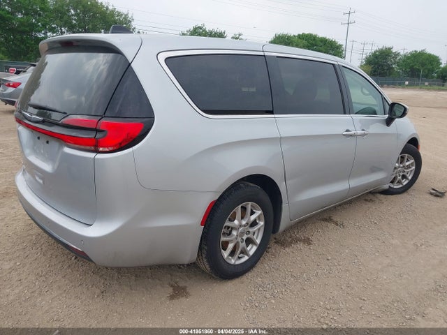 Chrysler Pacifica Touring L 2023 2C4RC1BG0PR581837 Image 4