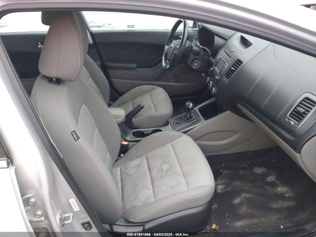 KNAFX4A84F5342111 KIA FORTE EX