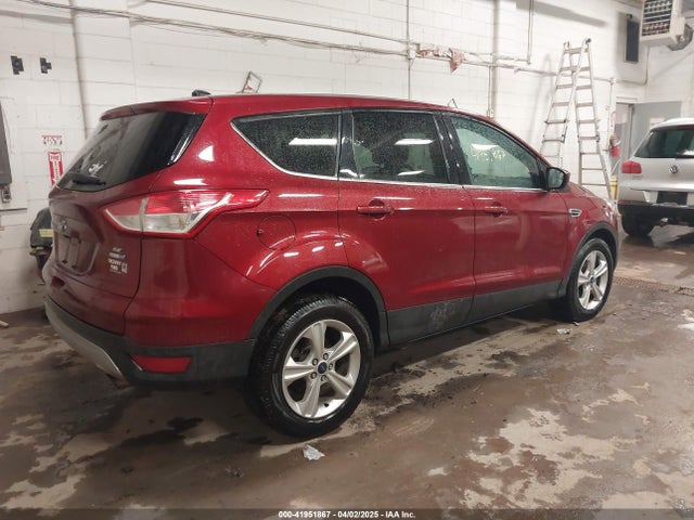1FMCU9GX8FUB31022 Ford ESCAPE SE