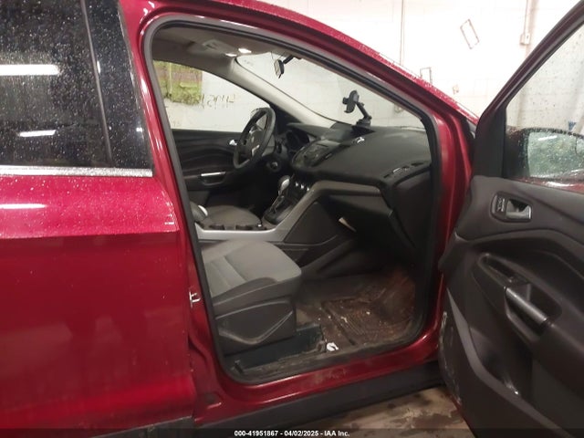 1FMCU9GX8FUB31022 Ford ESCAPE SE