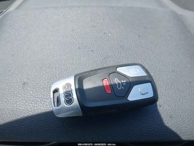 WA1BNAFY1K2052980 Audi Q5 45 Premium