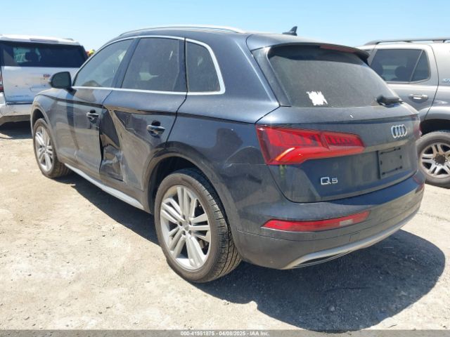 WA1BNAFY1K2052980 Audi Q5 45 Premium