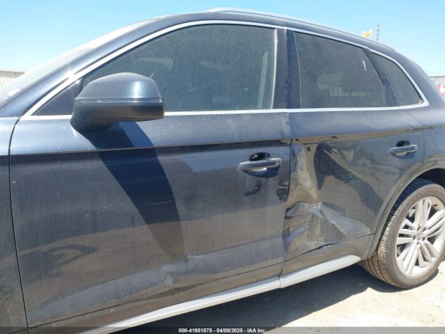 WA1BNAFY1K2052980 Audi Q5 45 Premium