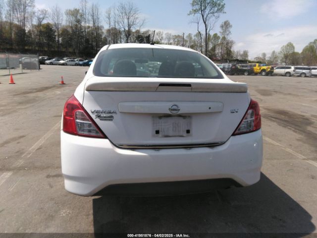 3N1CN7AP4HL885260 Nissan Versa 1.6 Sv