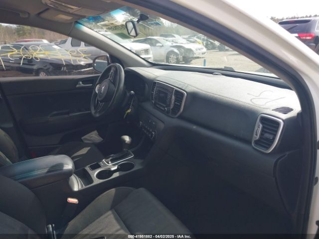KNDPM3AC9H7193734 KIA Sportage Lx