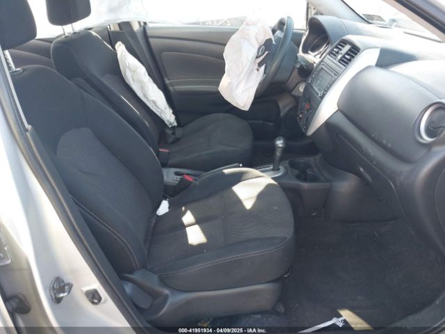 3N1CN7AP3FL912929 Nissan Versa 1.6 Sv