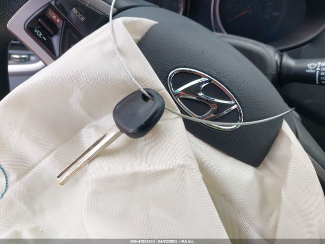 KMHTC6AD3GU268984 Hyundai Veloster