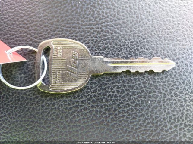 2002 GMC YUKON XL 1500 1GKFK16Z32J158981 Photo 10
