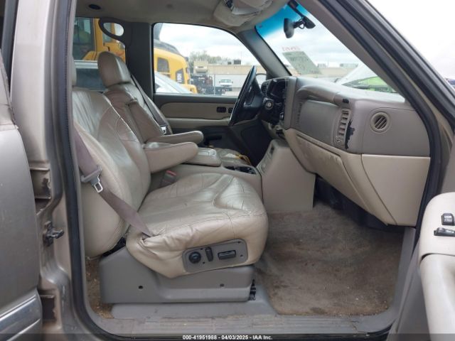 2002 GMC YUKON XL 1500 1GKFK16Z32J158981 Photo 4
