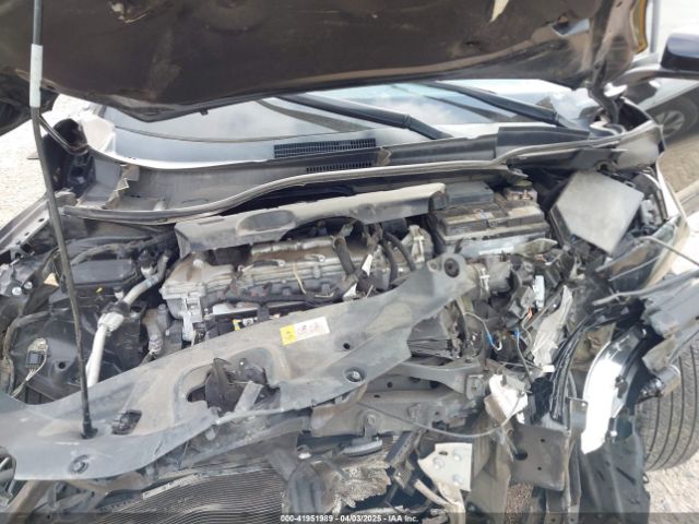 NMTKHMBX0MR129599 Toyota C-HR XLE