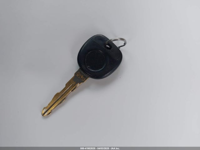 2002 CADILLAC DEVILLE 1G6KD57YX2U257123 Photo 10
