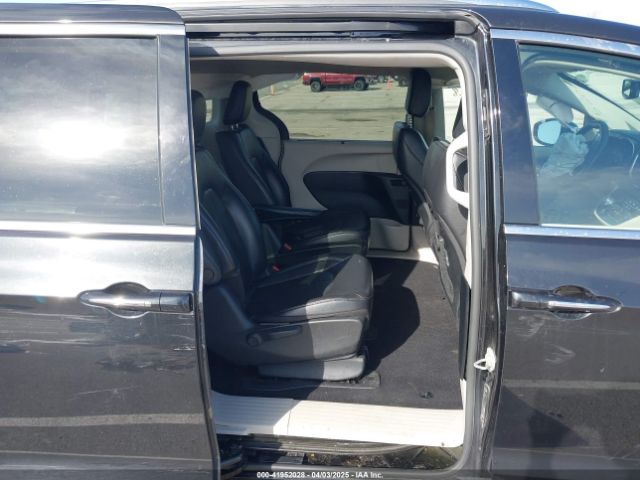 2021 CHRYSLER PACIFICA HYBRID 2C4RC1L73MR586072 Photo 7