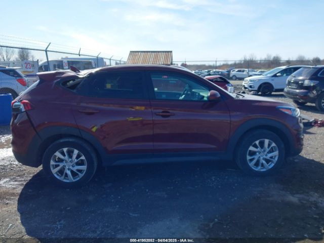 KM8J2CA43LU241383 Hyundai TUCSON SE