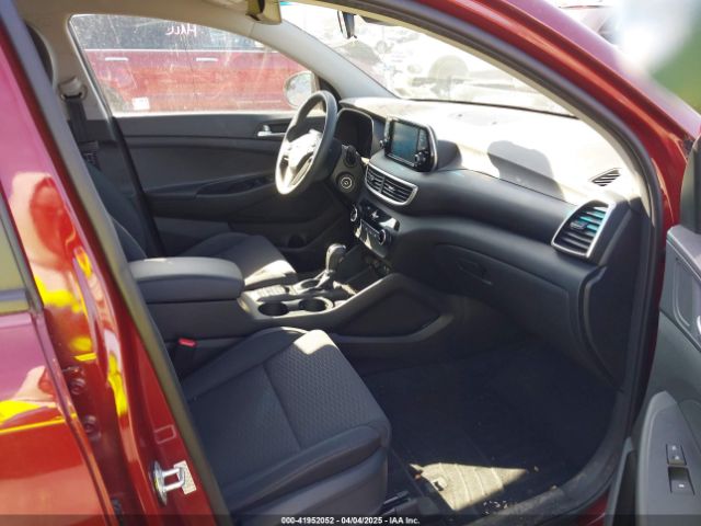 KM8J2CA43LU241383 Hyundai TUCSON SE