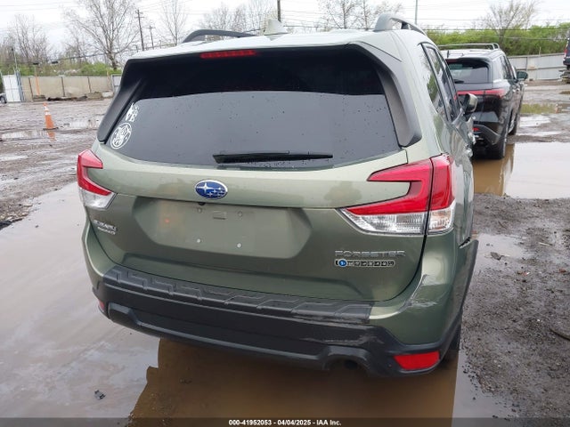 JF2SKAJC8LH548773 Subaru Forester Premium