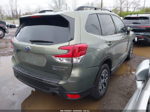 JF2SKAJC8LH548773 Subaru Forester Premium