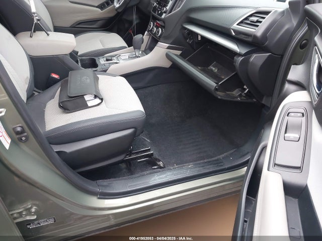 JF2SKAJC8LH548773 Subaru Forester Premium