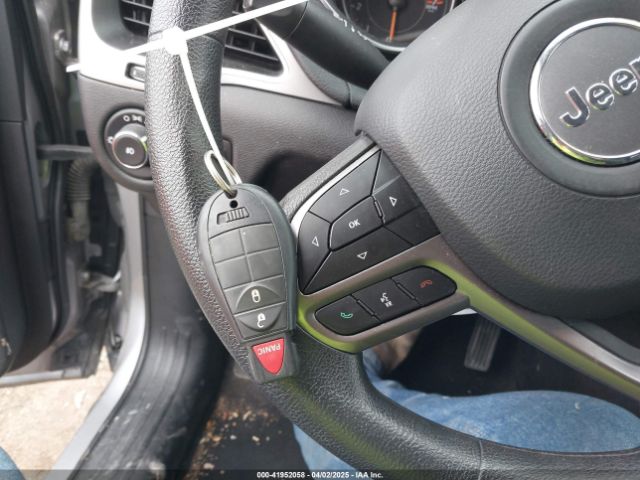 1C4PJMCB3KD459969 Jeep Cherokee Latitude 4x4