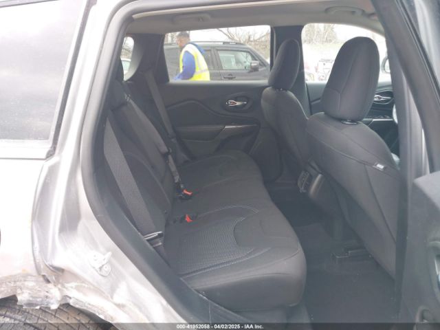 1C4PJMCB3KD459969 Jeep Cherokee Latitude 4x4