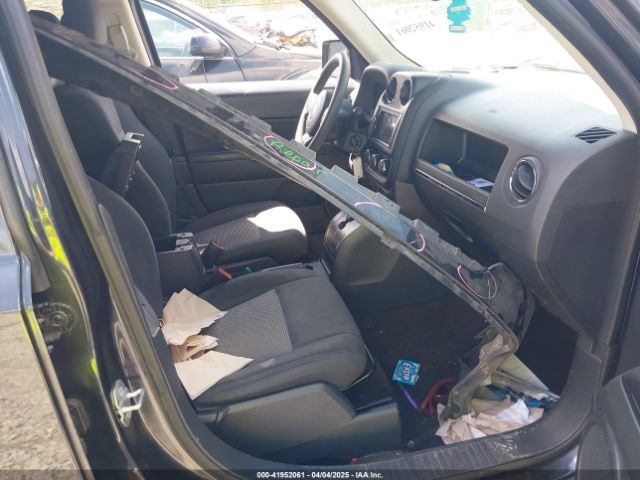 1C4NJPBA8FD328401 Jeep Patriot Altitude Edition