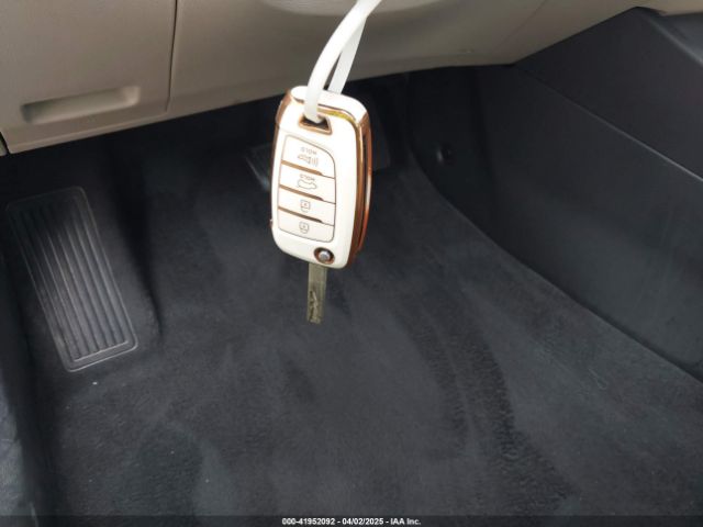3KPC24A6XNE183522 Hyundai ACCENT SE