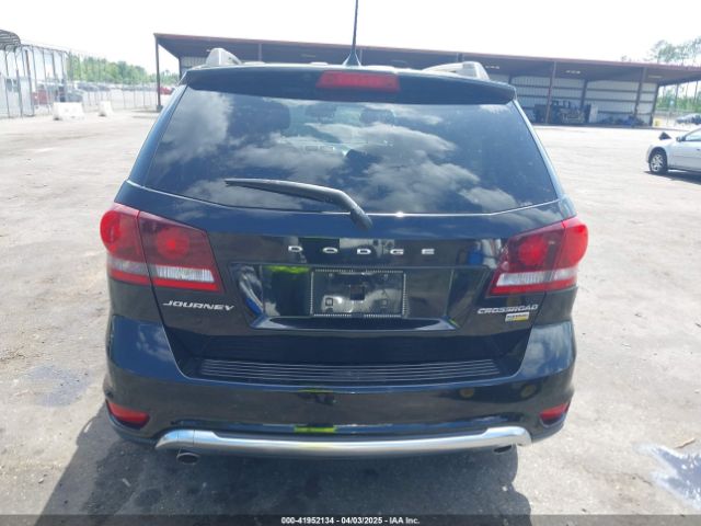 3C4PDCGG0JT475594 Dodge Journey Crossroad