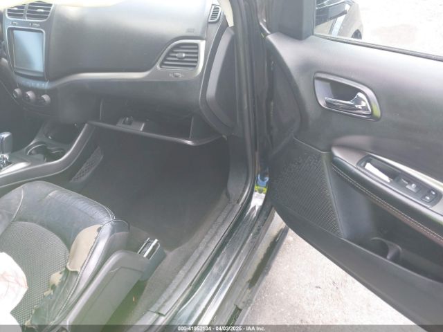 3C4PDCGG0JT475594 Dodge Journey Crossroad