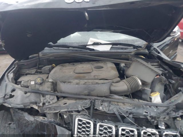 1C4RJECG1JC438052 Jeep Grand Cherokee Overland 4x2