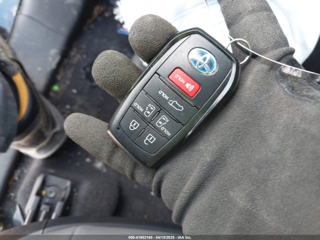 Aukcja sprzedaży 2024 Toyota Sienna Xle, vin: 5TDYSKFC6RS151705, numer aukcji: 41952168