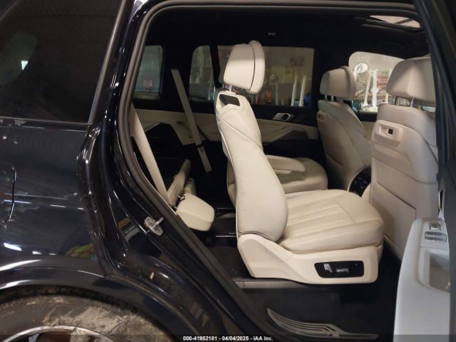 5UXCX6C04N9M19672 BMW X7 M50i