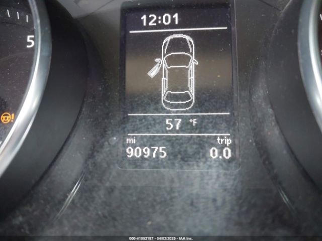 1VWDT7A38HC083307 Volkswagen Passat 1.8t R-line