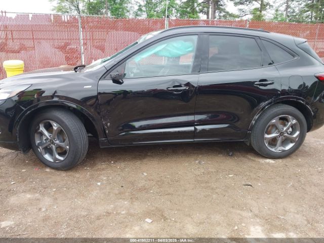1FMCU0MZ3RUA57188 Ford Escape St-line