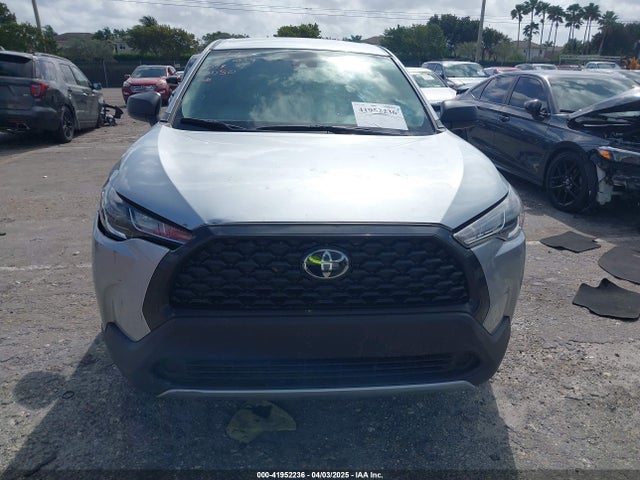Toyota Corolla Cross L 2022 7MUAAAAG8NV030229 Image 12