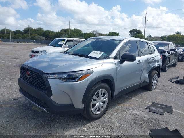 Toyota Corolla Cross L 2022 7MUAAAAG8NV030229 Image 2