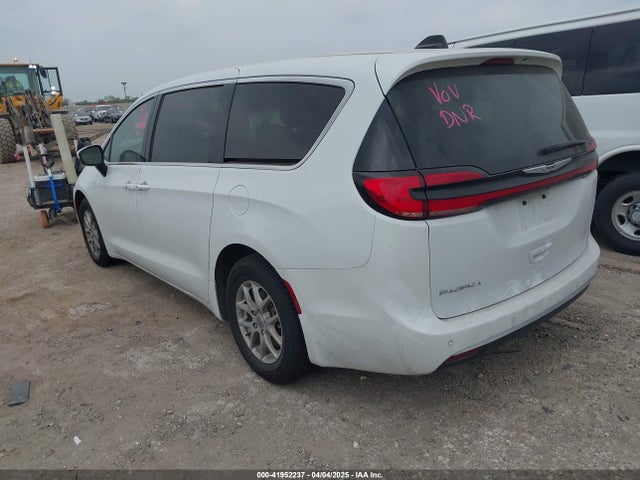 Chrysler Pacifica Touring L 2023 2C4RC1BG9PR616178 Image 3