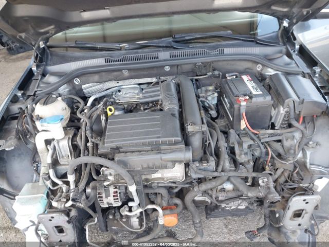 3VWD67AJ5GM374561 Volkswagen Jetta 1.4t Se