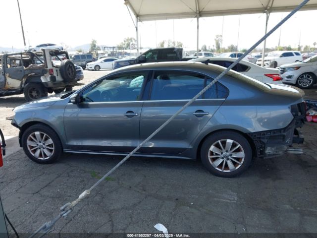 3VWD67AJ5GM374561 Volkswagen Jetta 1.4t Se
