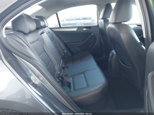 3VWD67AJ5GM374561 Volkswagen Jetta 1.4t Se