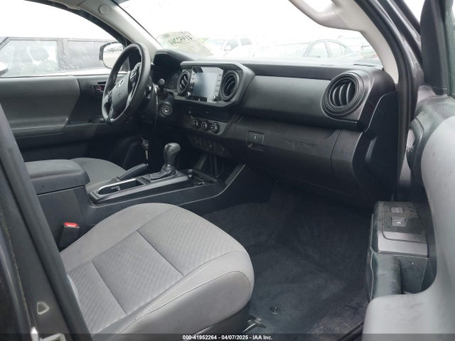 5TFAX5GN2LX181385 Toyota Tacoma Sr