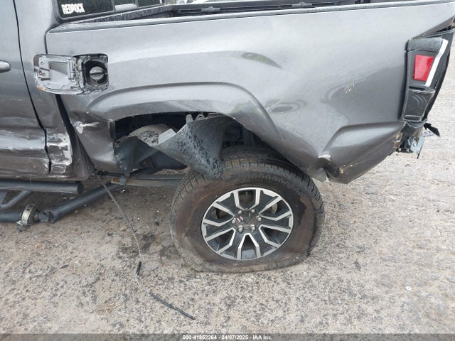 5TFAX5GN2LX181385 Toyota Tacoma Sr