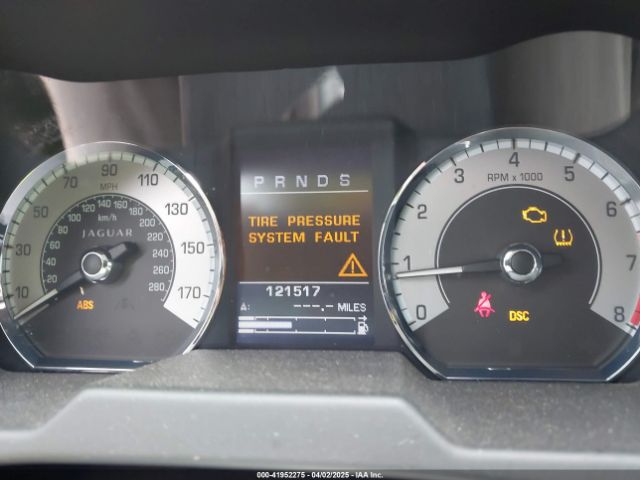 2010 JAGUAR XF SAJWA0GB0ALR73475 Photo 6